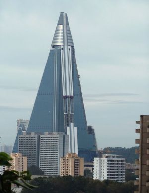 HotelRyugyong1